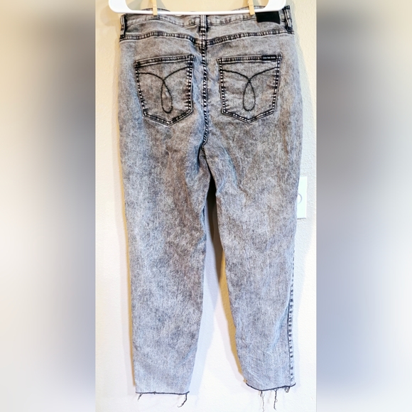Calvin Klein Black Acid Wash Jeans with Raw Hem •Size 32• - Picture 2 of 4